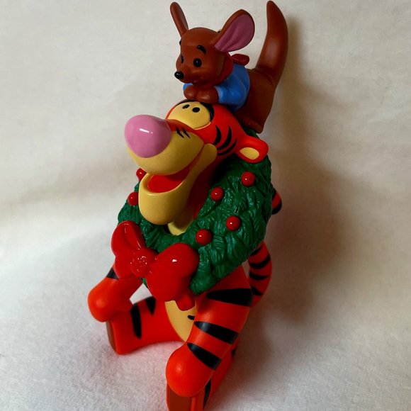 Tigger and Roo Hallmark Ornament - Picture 1 of 7